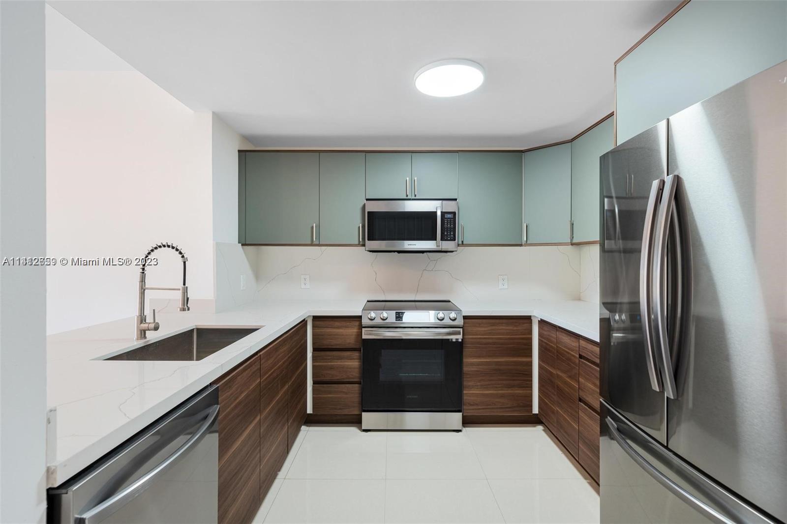 SHAMROCK BY THE GABLES CO - Residential Lease