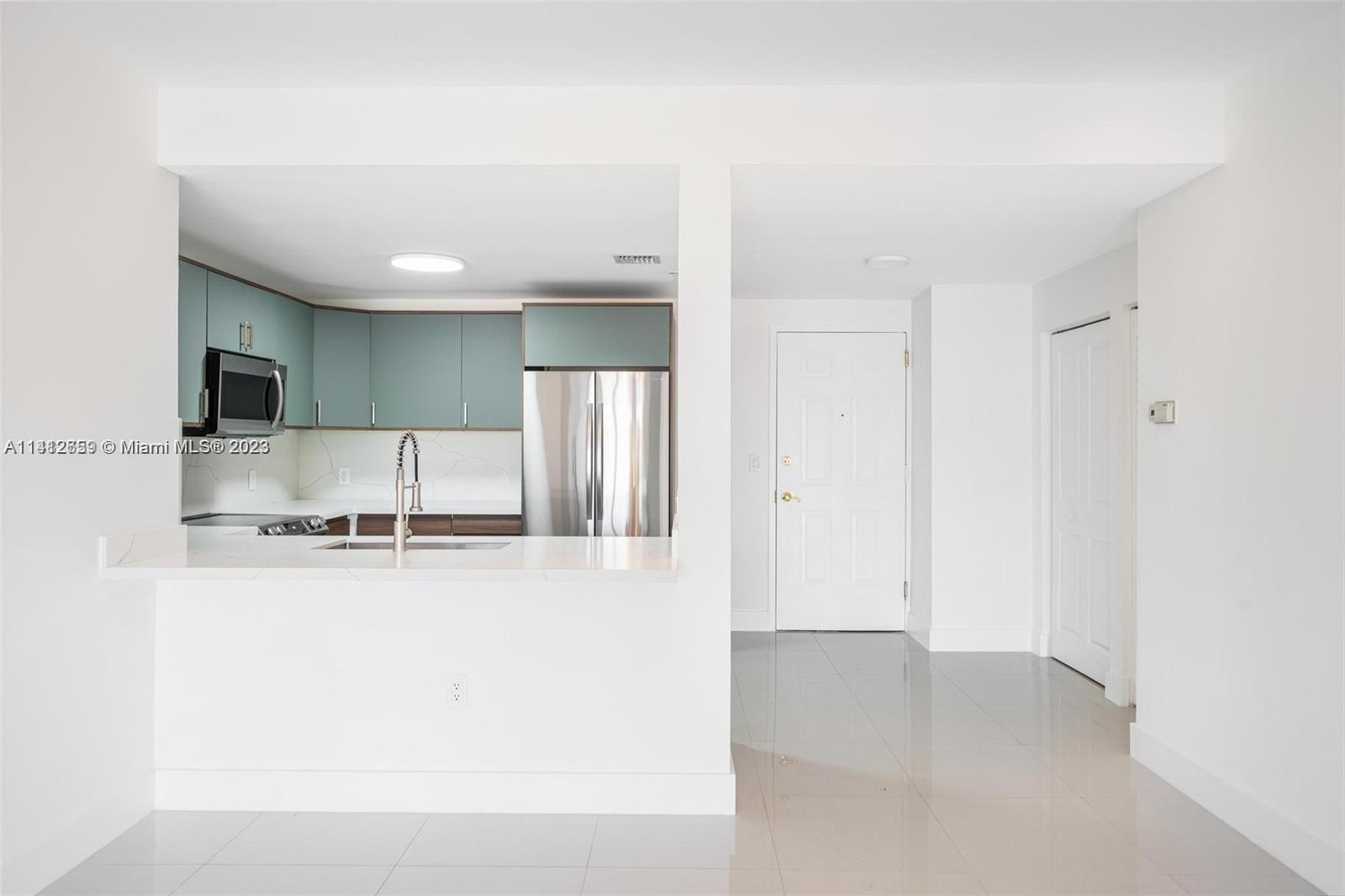 SHAMROCK BY THE GABLES CO - Residential Lease