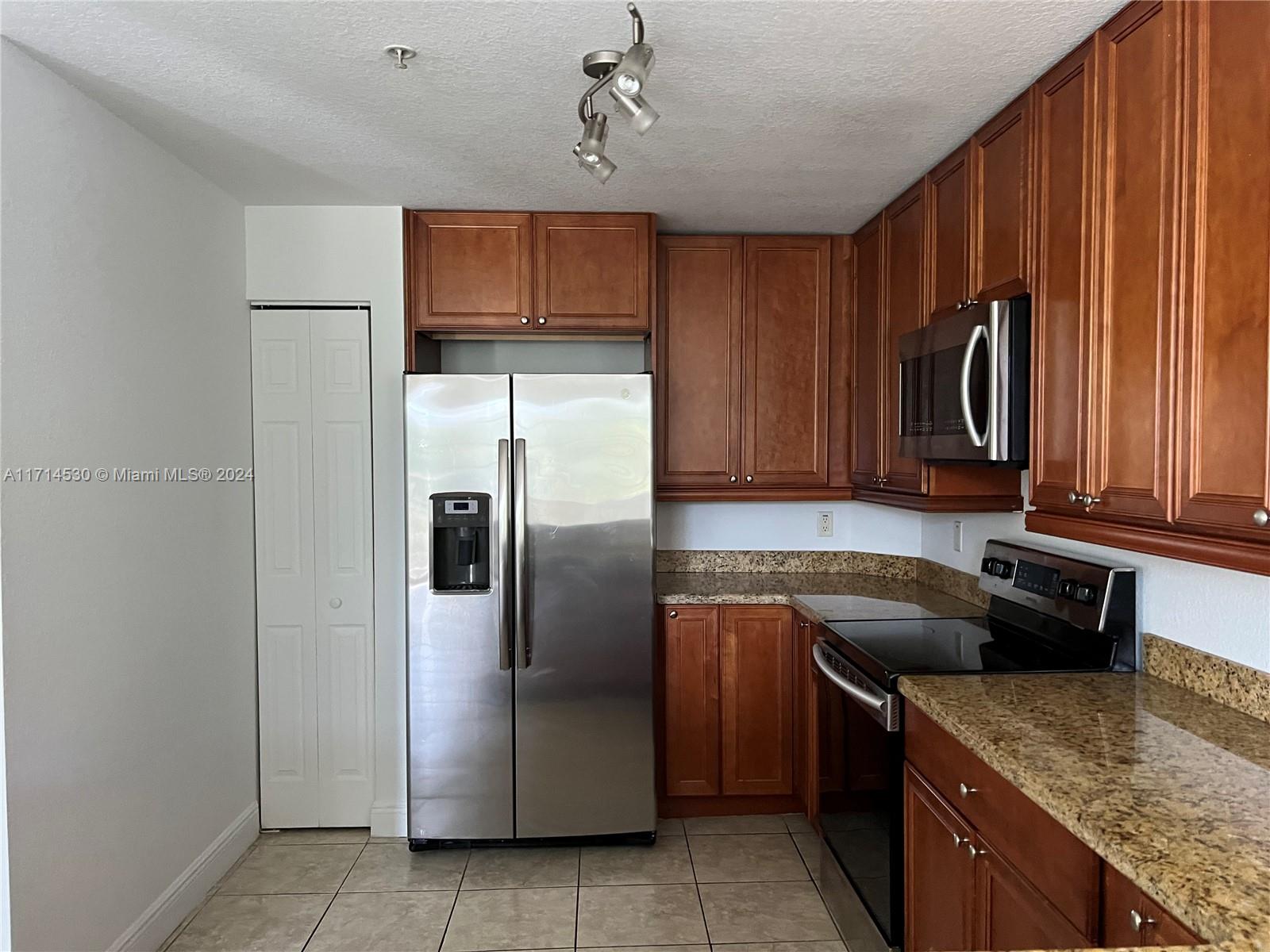 C GAB DOUGLAS SEC - Residential Lease
