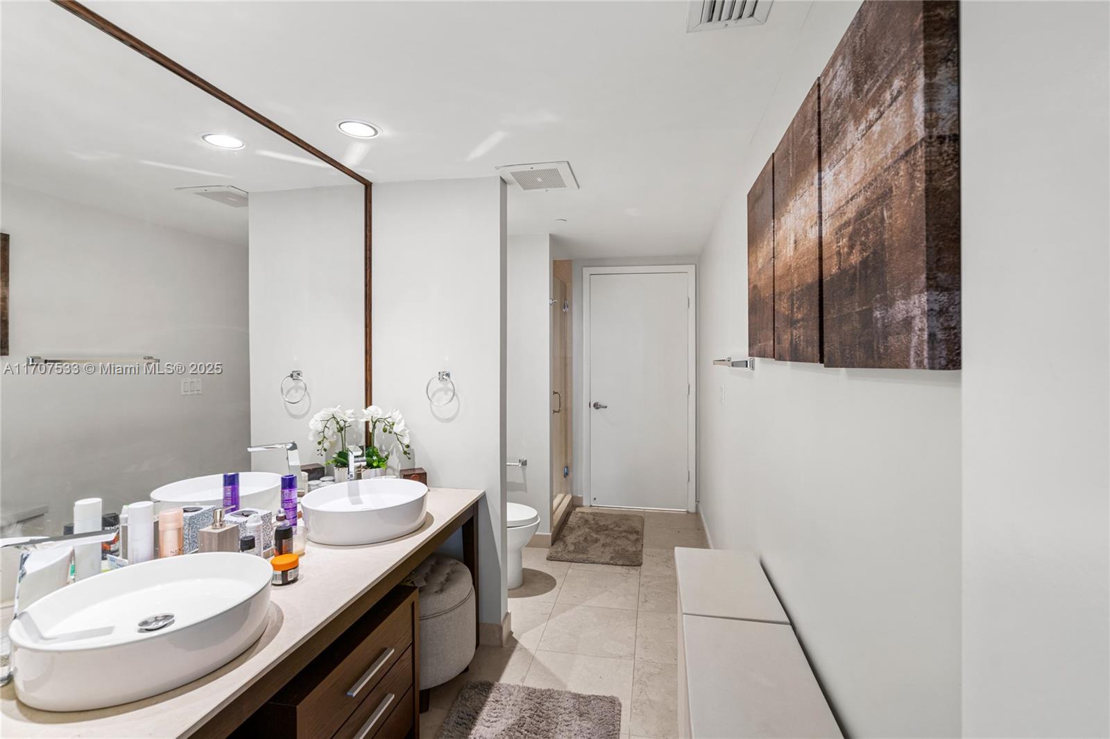 ICON BRICKELL NO TWO - Residential