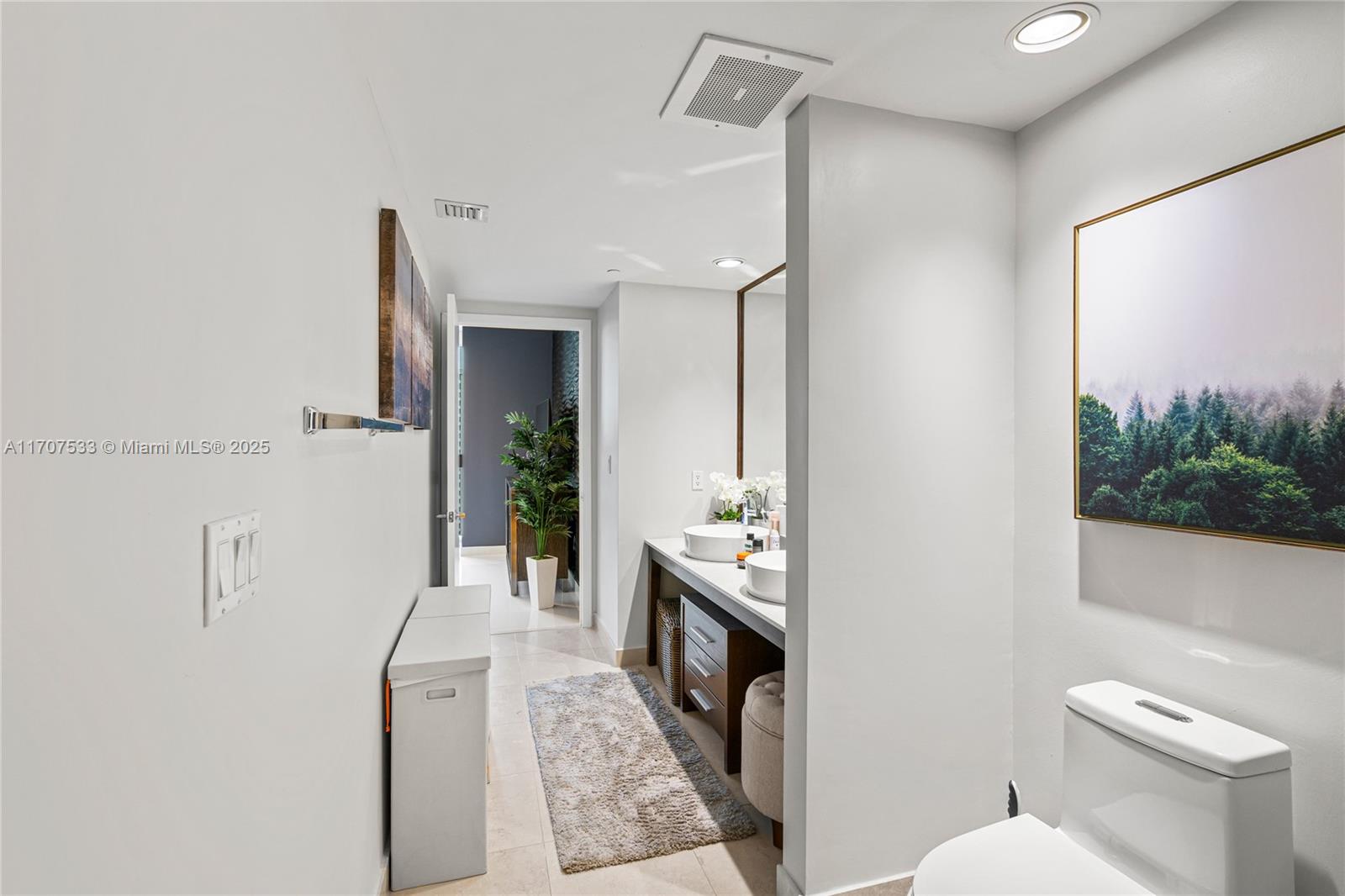 ICON BRICKELL NO TWO - Residential