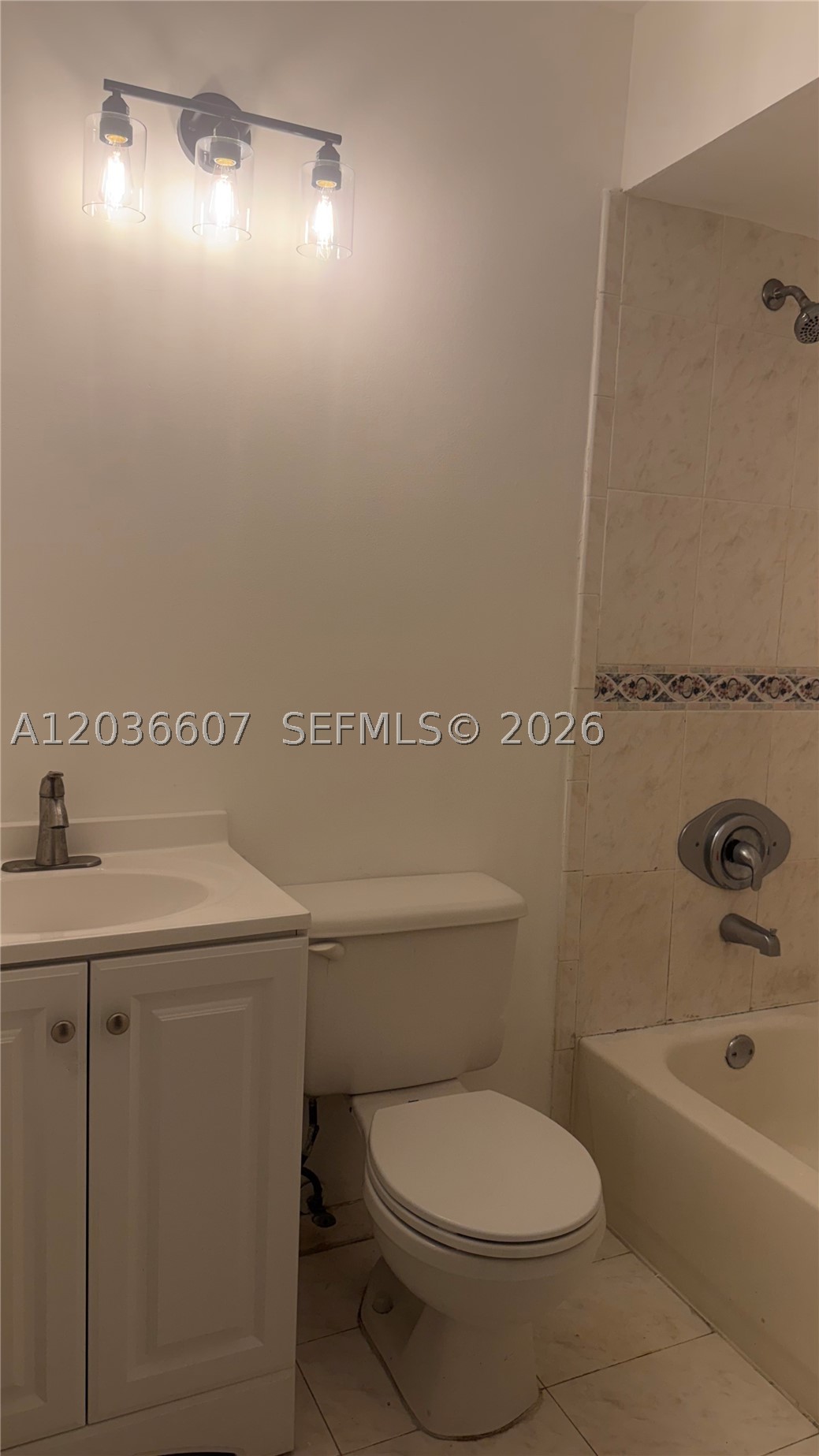 SECRET GARDEN CONDO - Residential Lease