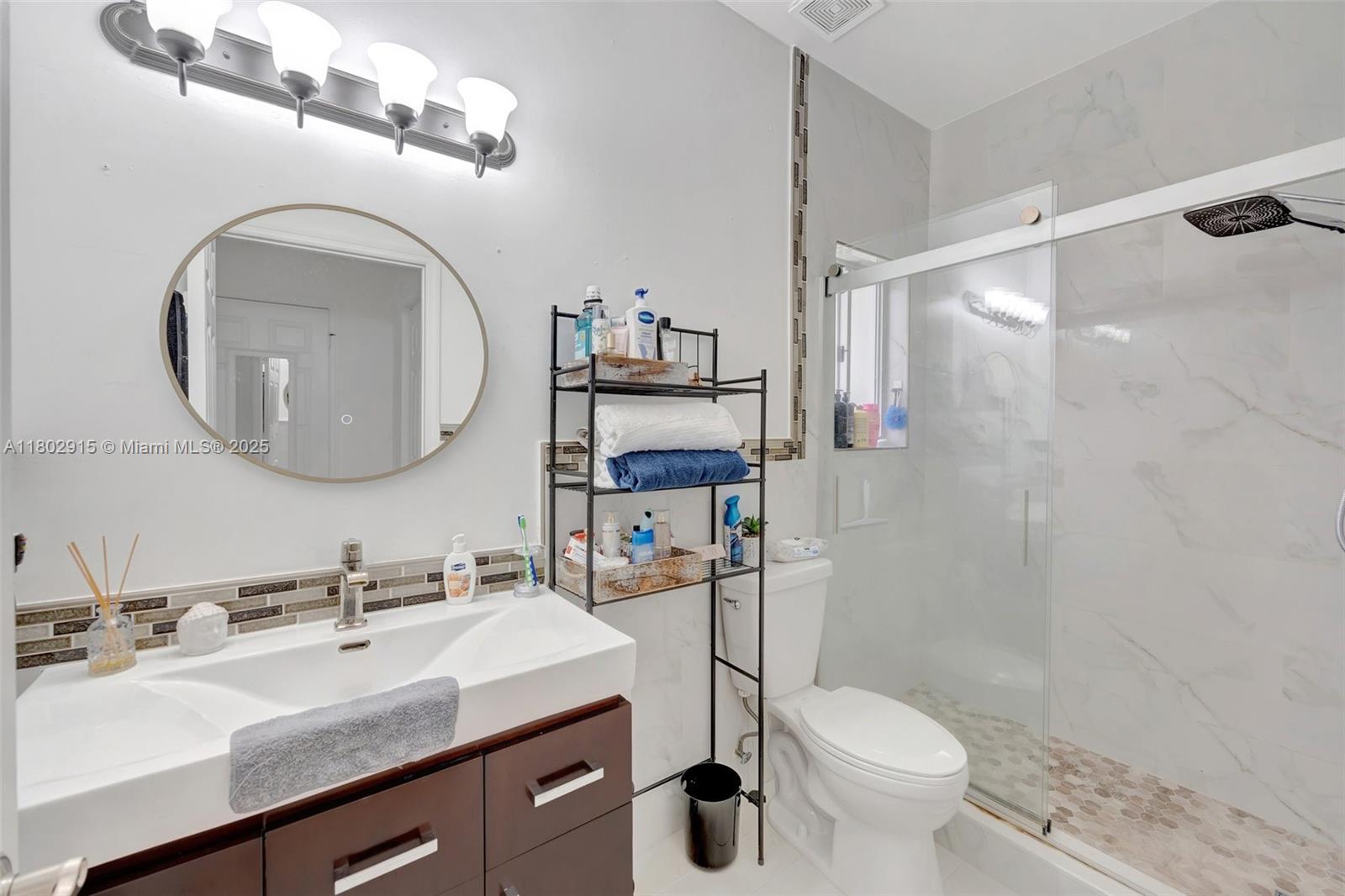 MARIANAS HOMES - Residential