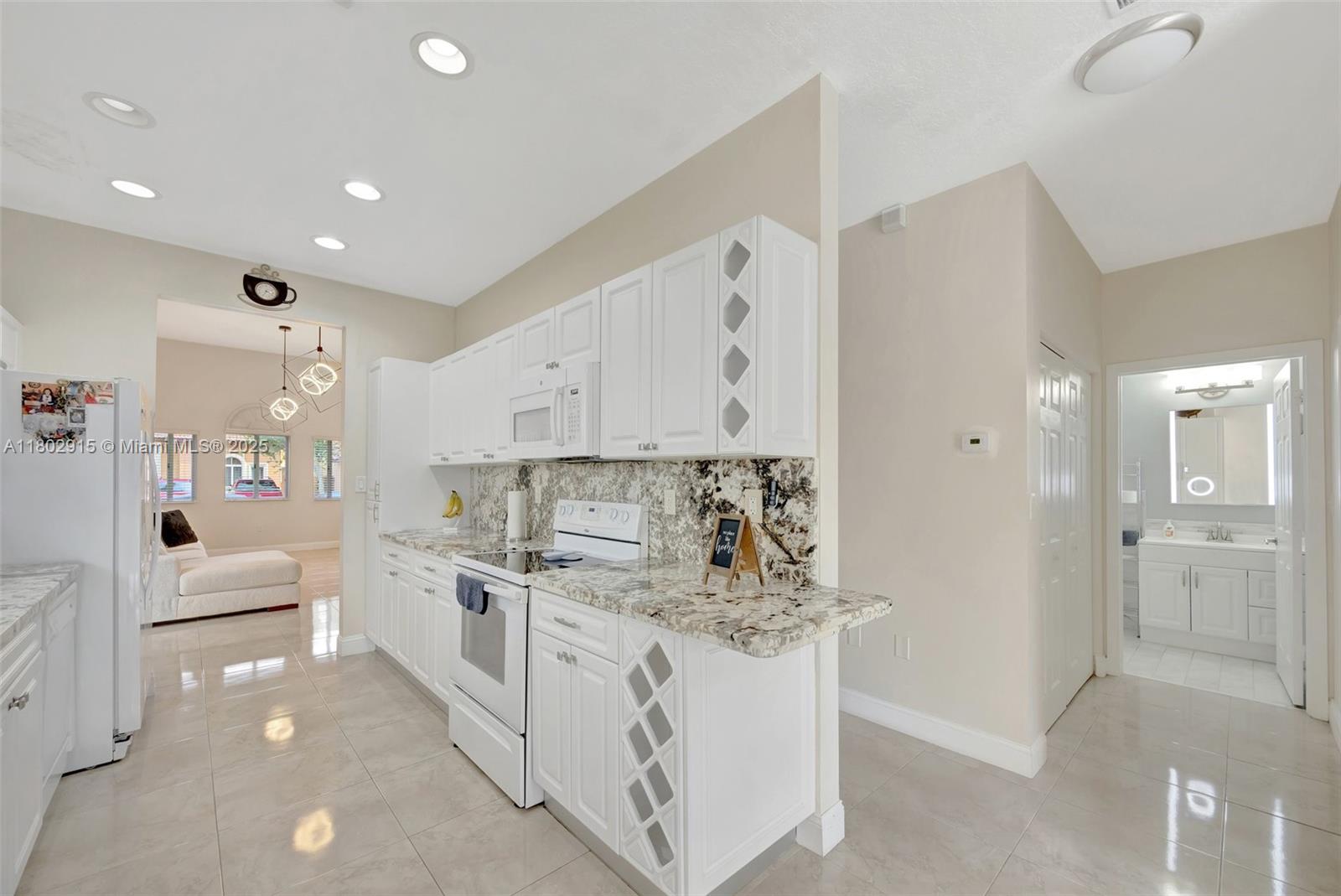 MARIANAS HOMES - Residential