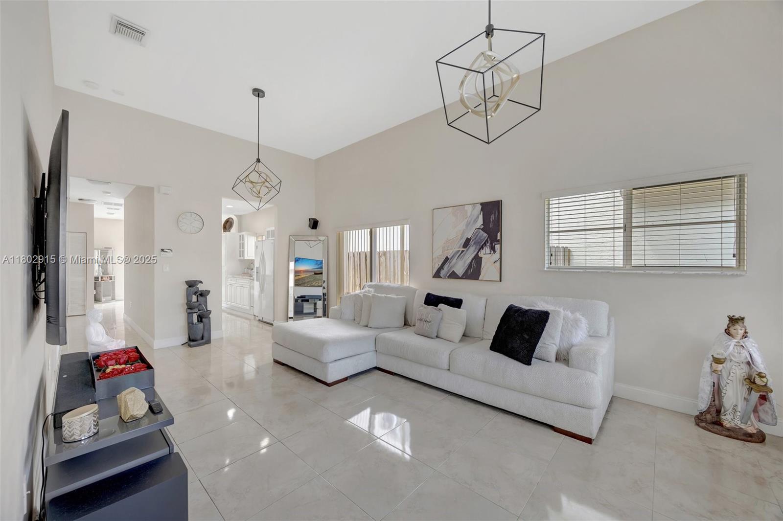 MARIANAS HOMES - Residential