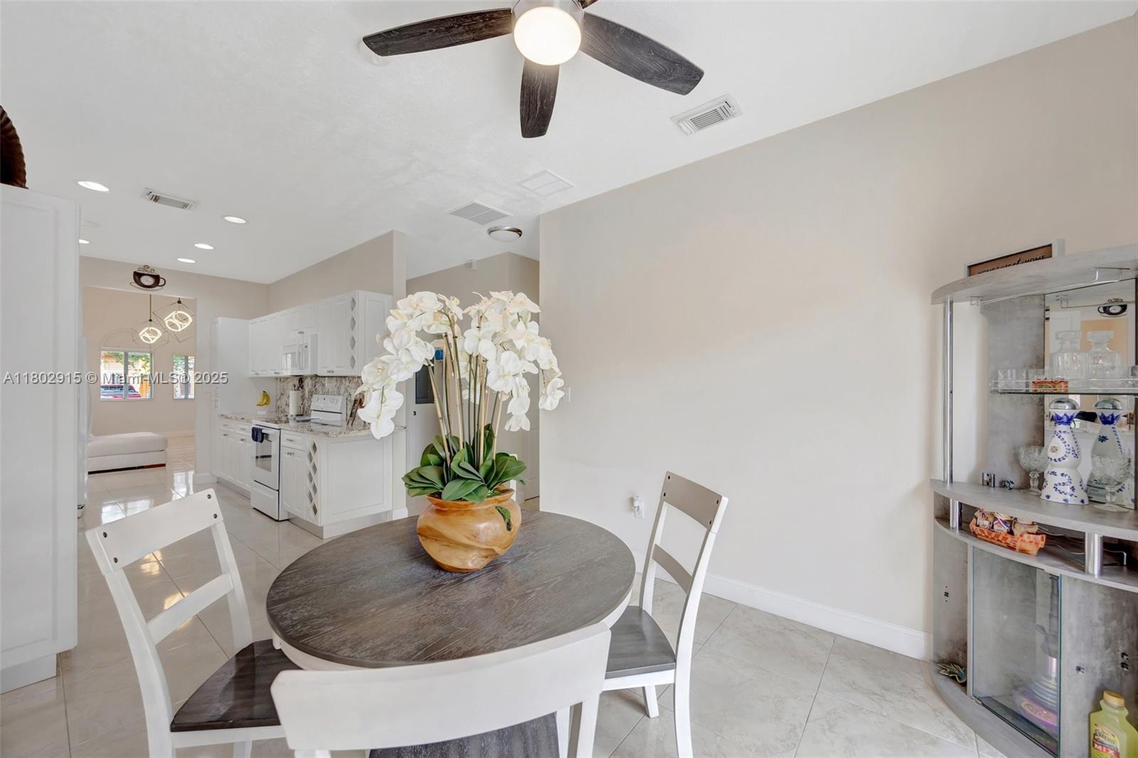 MARIANAS HOMES - Residential