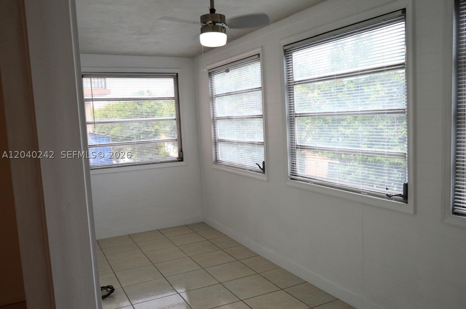 PALM-WEST GARDENS CONDO - Residential
