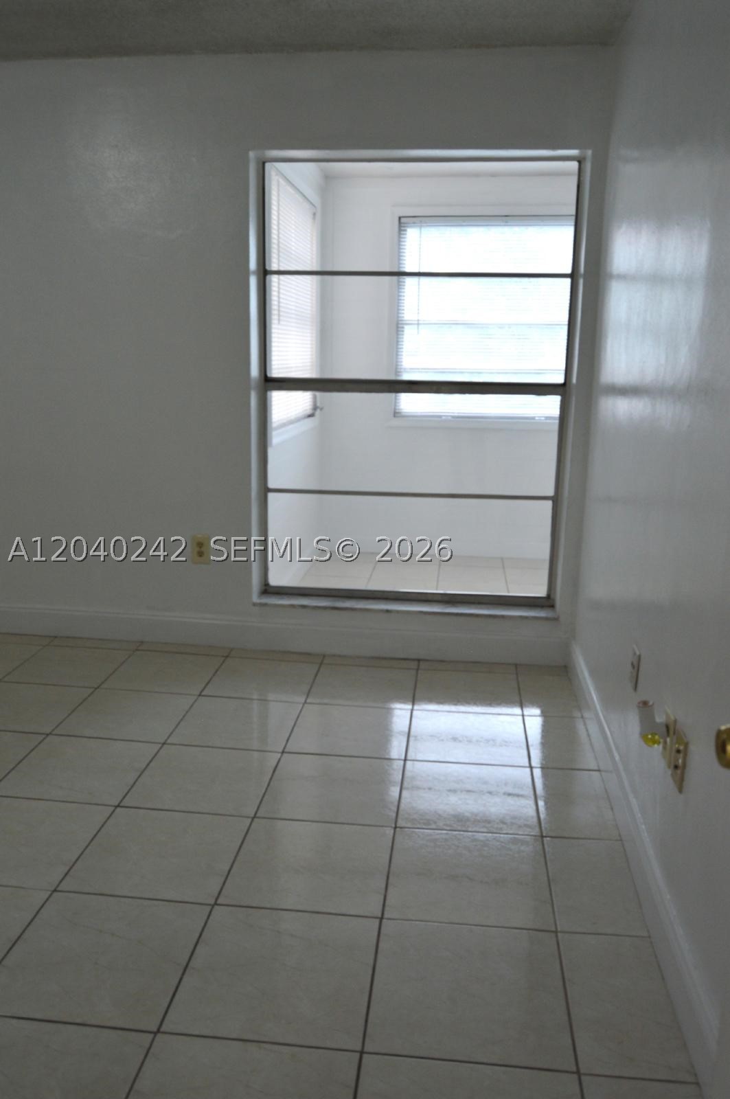 PALM-WEST GARDENS CONDO - Residential