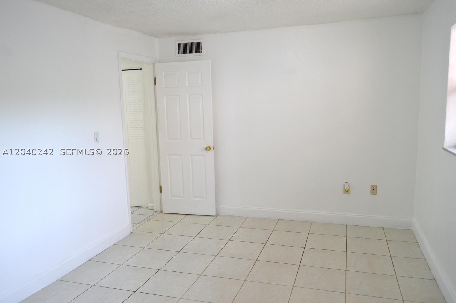 PALM-WEST GARDENS CONDO - Residential
