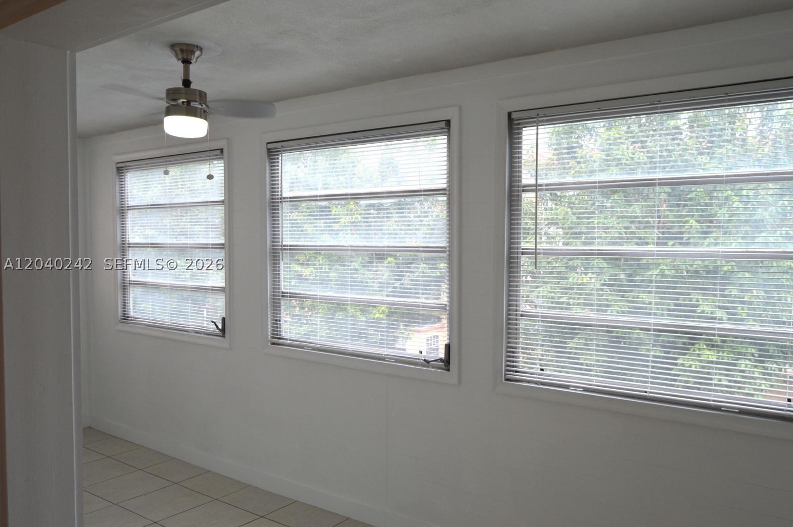 PALM-WEST GARDENS CONDO - Residential