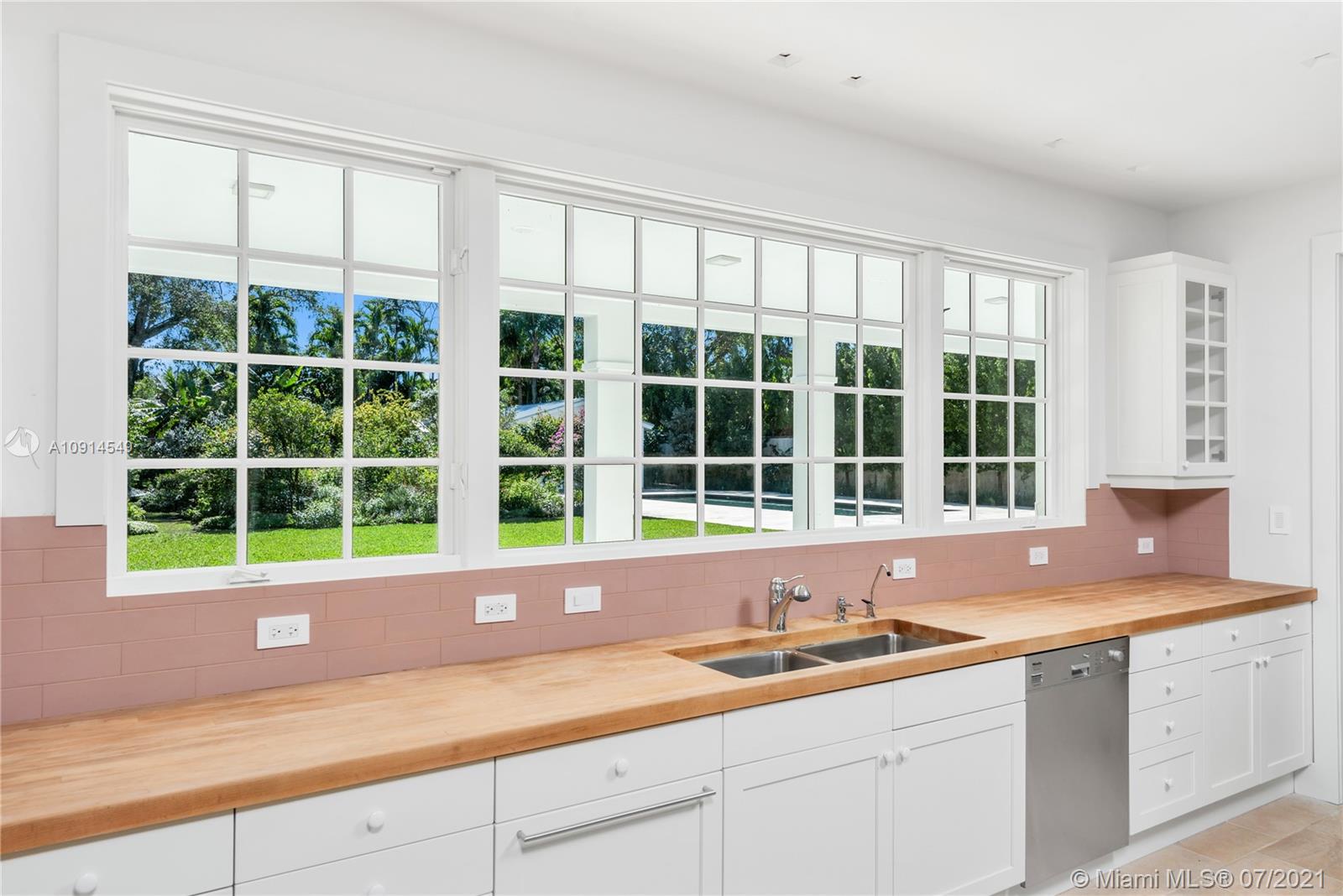 CLEVELAND PARK - Residential
