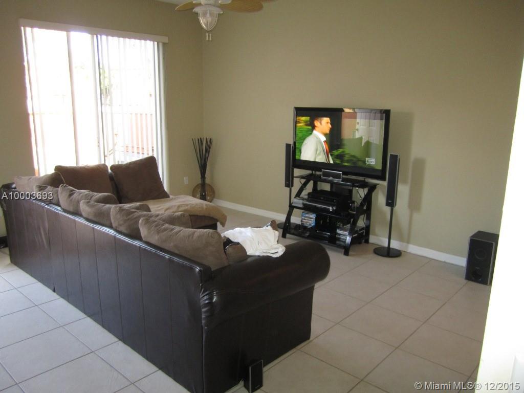 Villas At Harbor Isles Co - Residential Lease