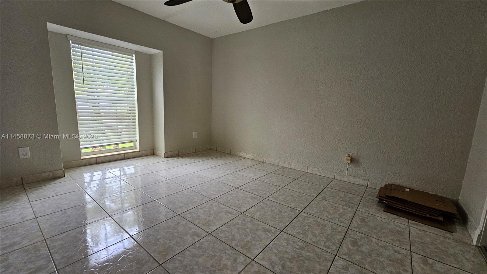 MIAMI LAKES GOLF COURSE V - Residential Lease