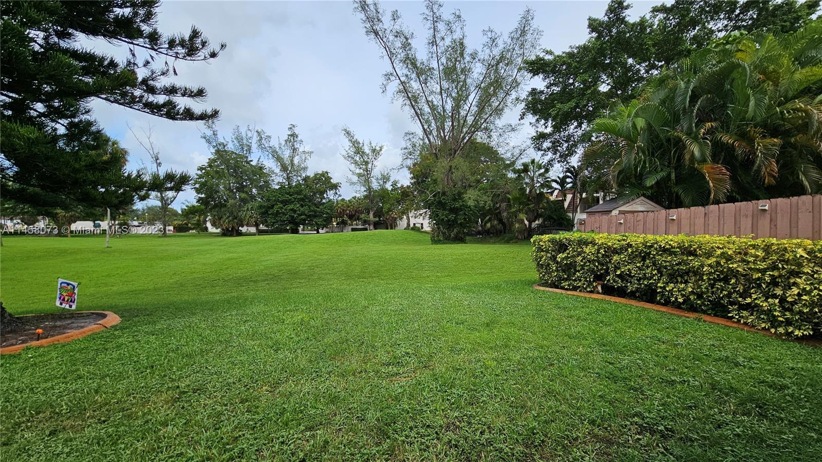 MIAMI LAKES GOLF COURSE V - Residential Lease