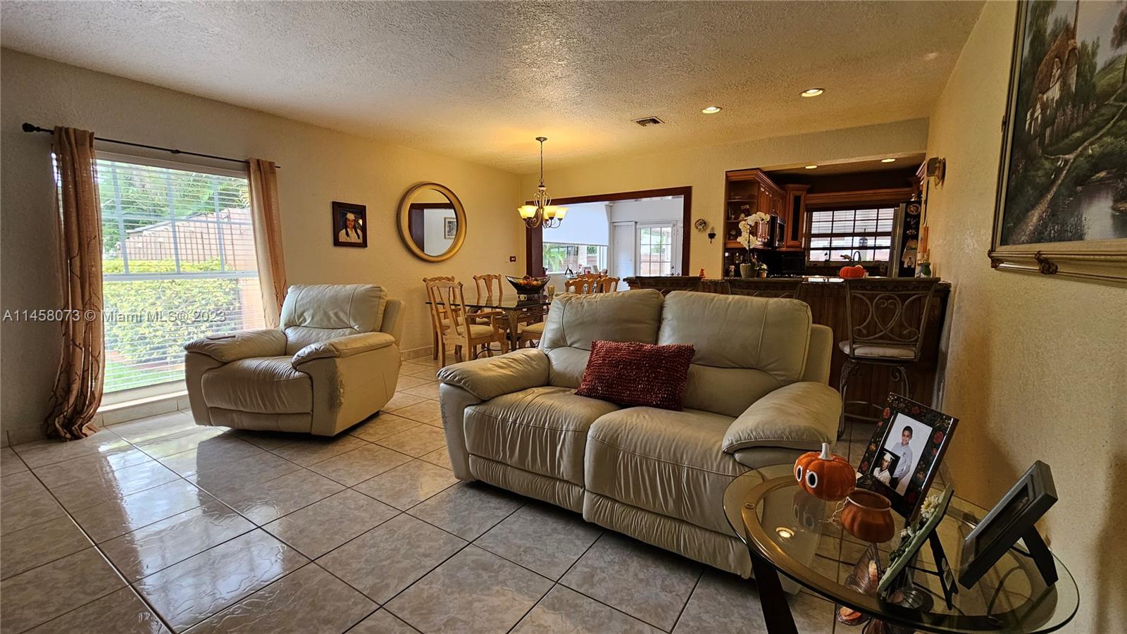 MIAMI LAKES GOLF COURSE V - Residential Lease