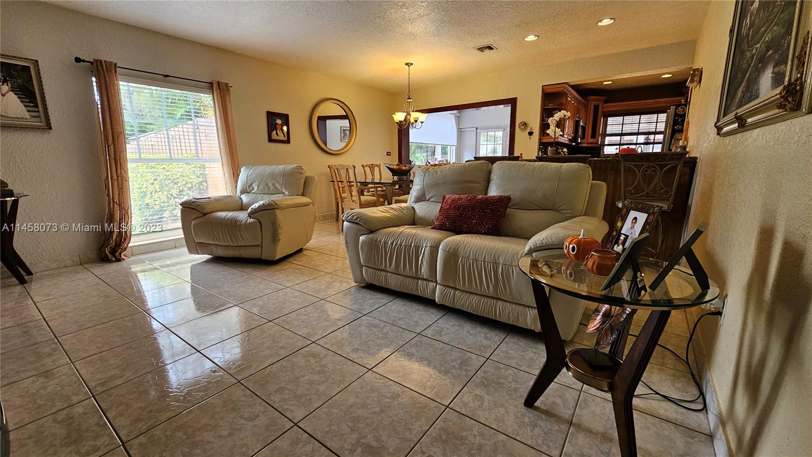 MIAMI LAKES GOLF COURSE V - Residential Lease