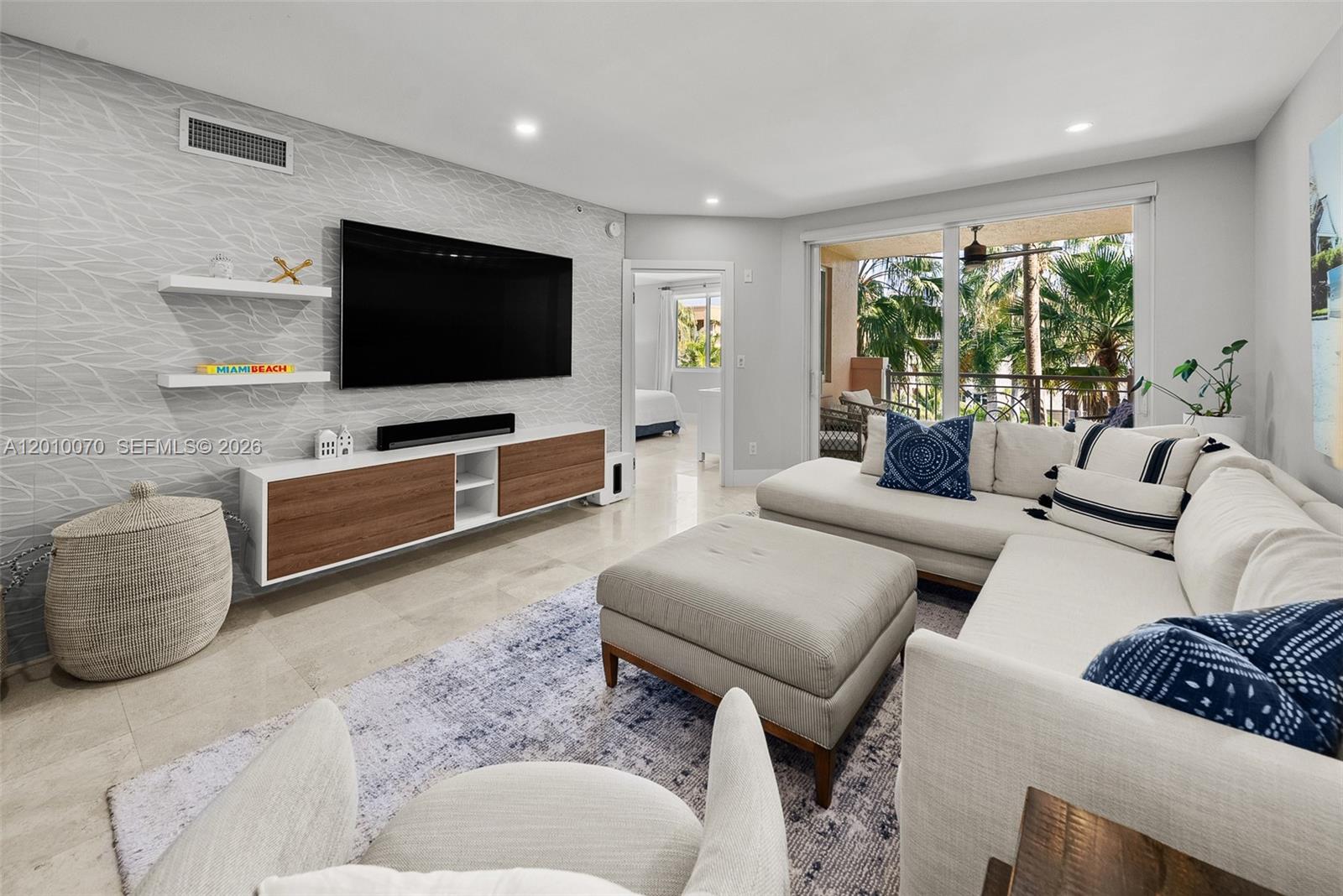 THE COURTS AT SOUTH BEACH - Residential