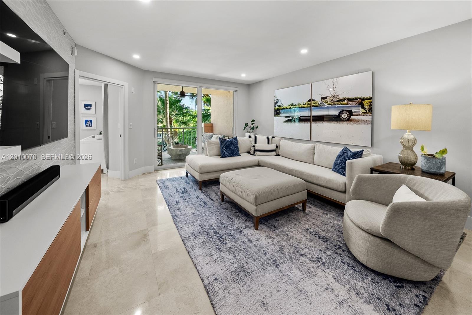 THE COURTS AT SOUTH BEACH - Residential