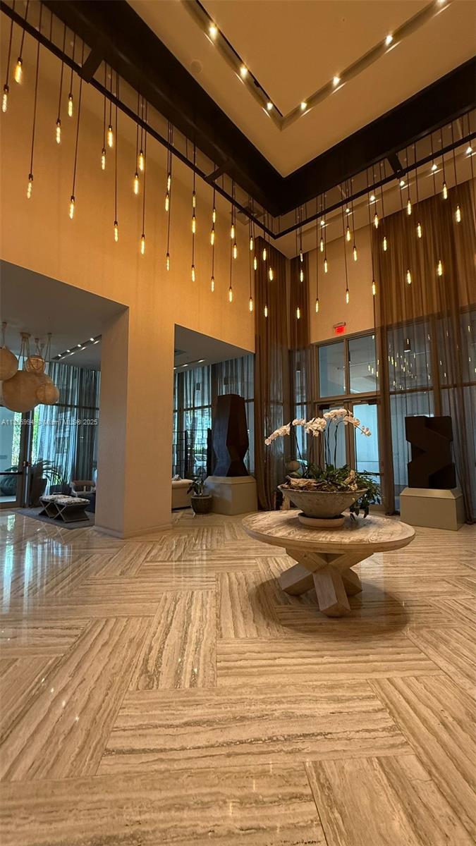 BISCAYNE BEACH CONDO - Residential Lease
