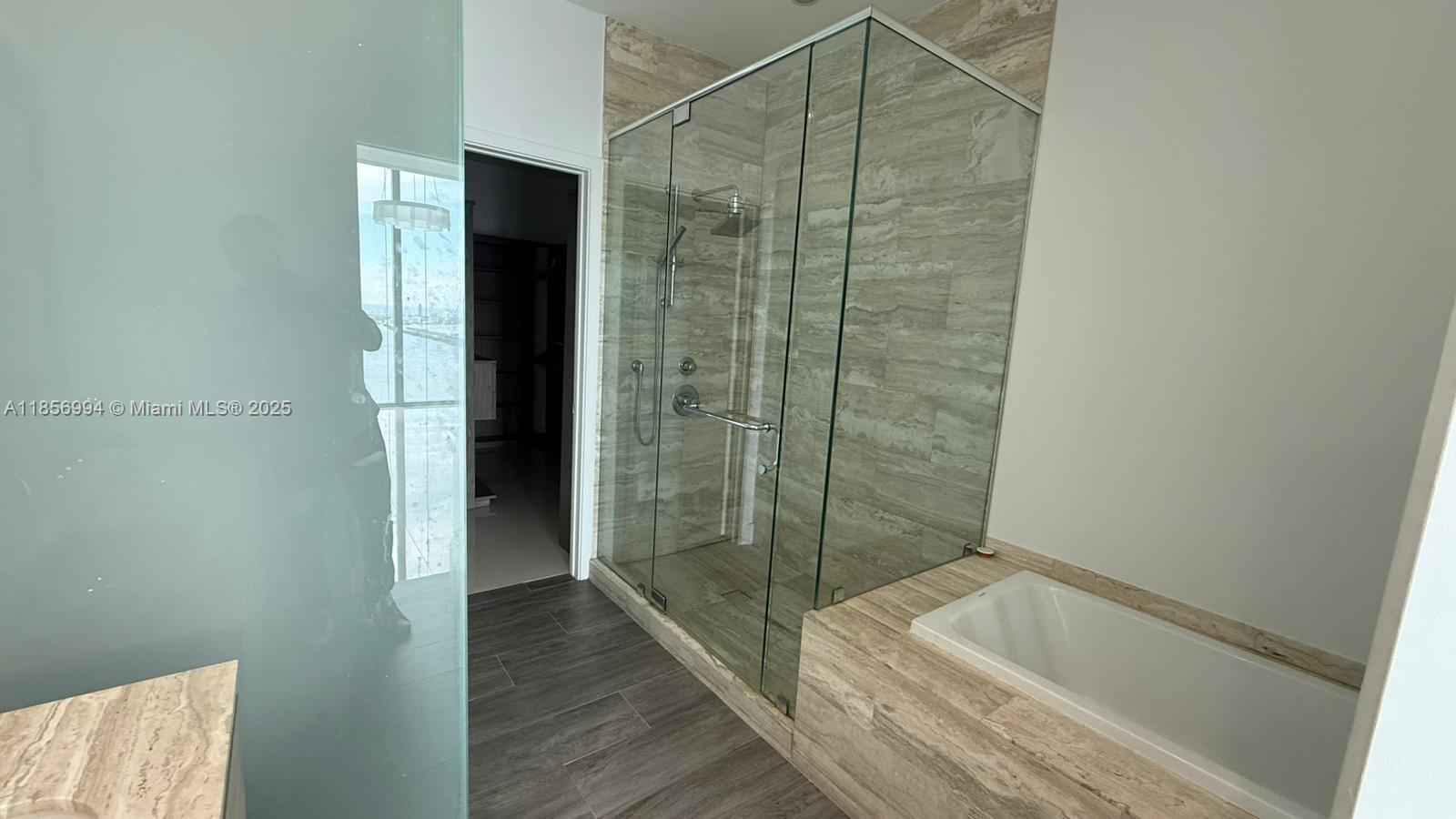 BISCAYNE BEACH CONDO - Residential Lease