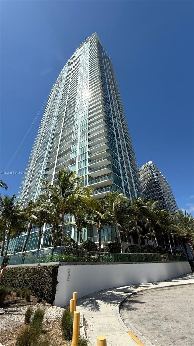 BISCAYNE BEACH CONDO - Residential Lease