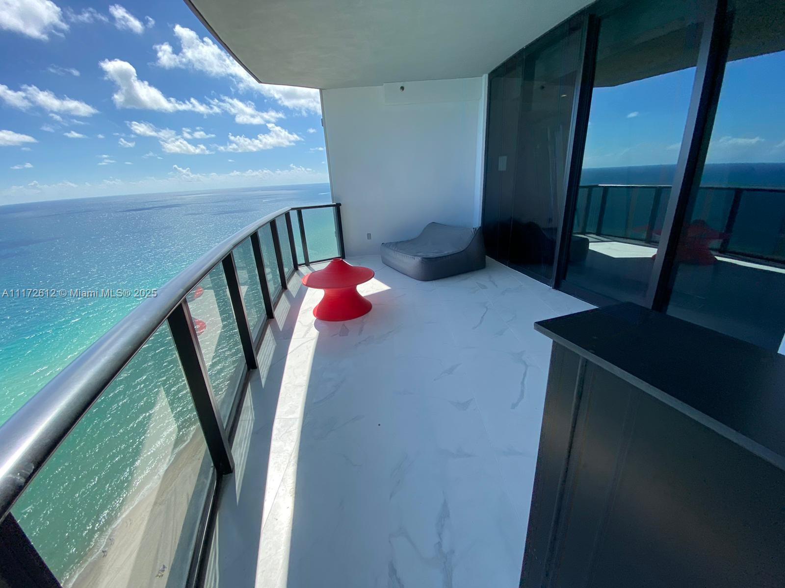 18555 COLLINS AVENUE COND - Residential