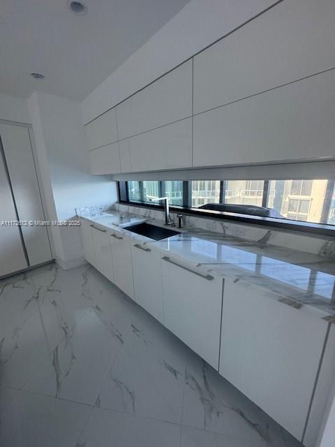 18555 COLLINS AVENUE COND - Residential