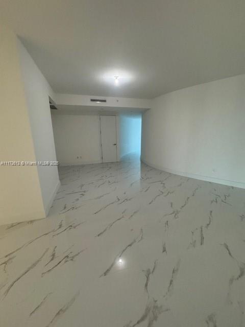 18555 COLLINS AVENUE COND - Residential