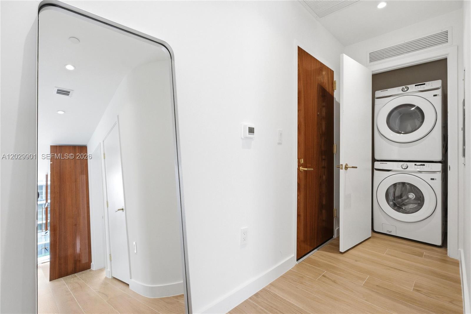 2678 CONDO - Residential