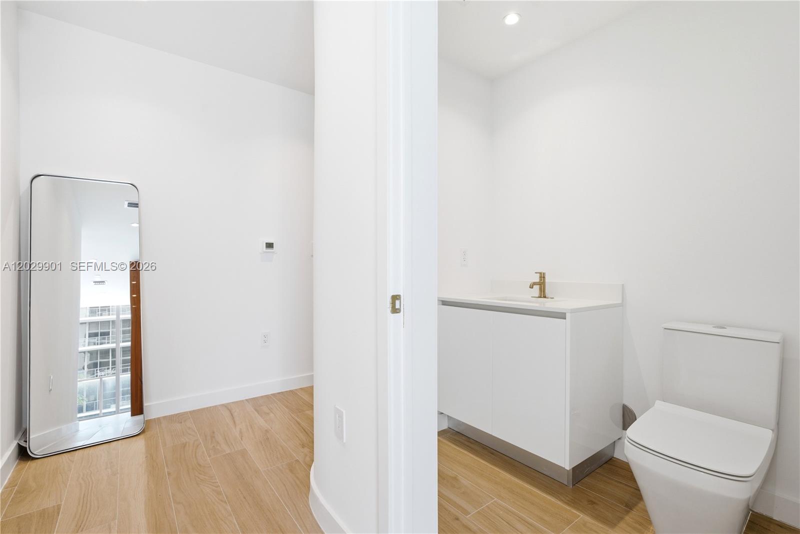 2678 CONDO - Residential