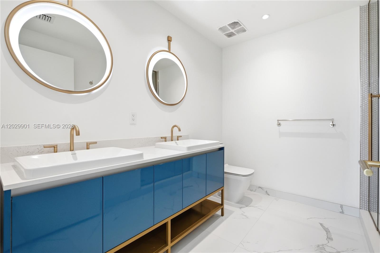 2678 CONDO - Residential