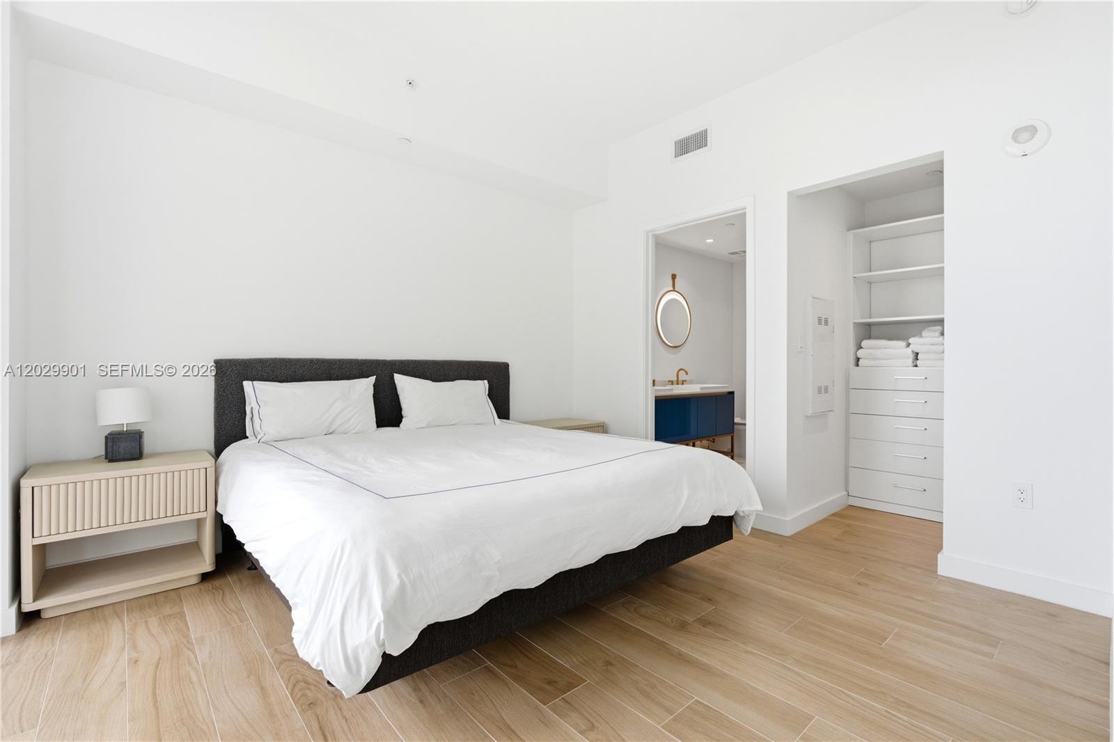 2678 CONDO - Residential