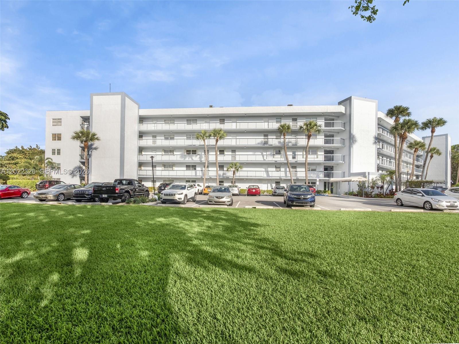 BOCA TEECA CONDO 9 - Residential