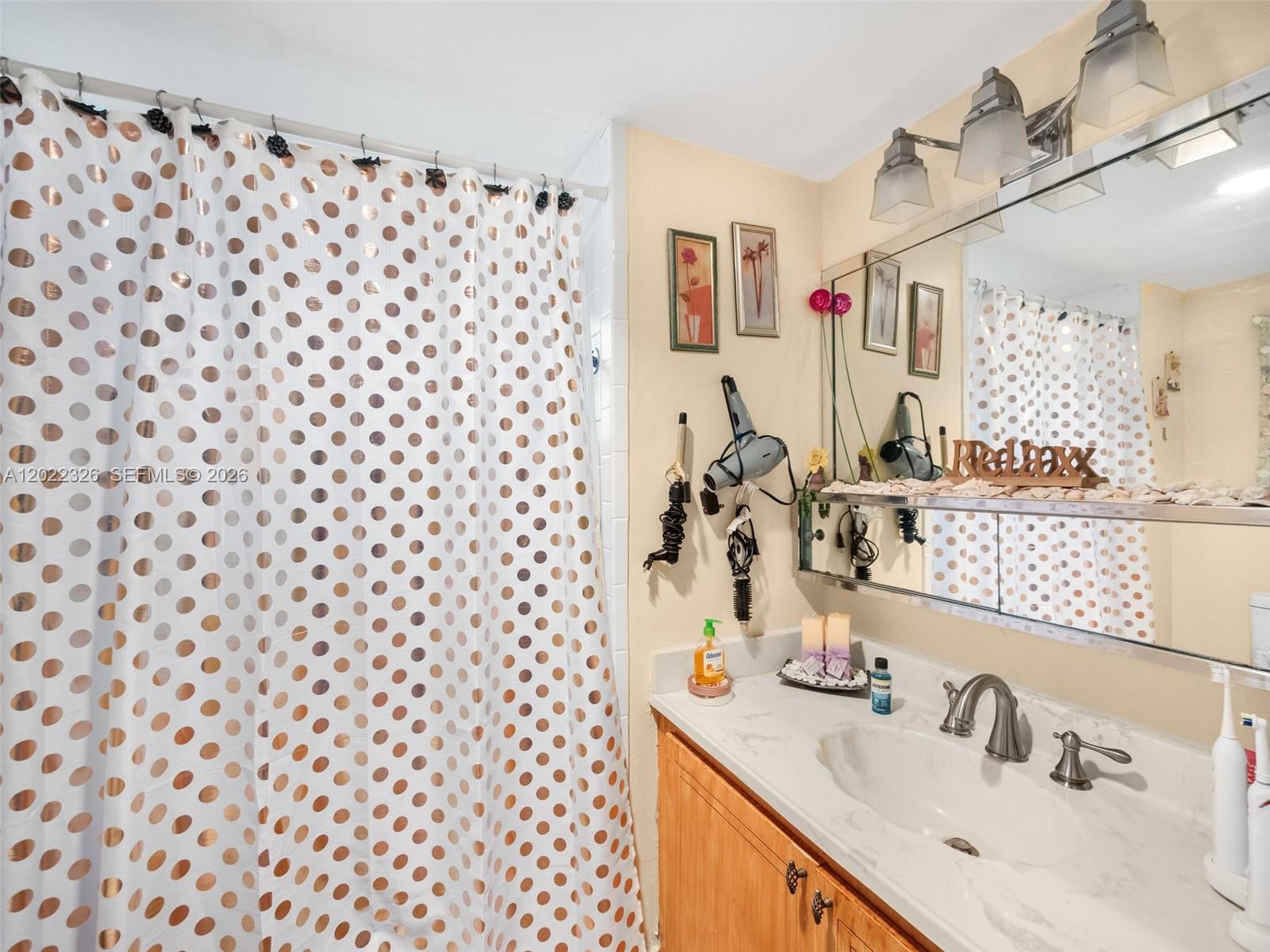 BOCA TEECA CONDO 9 - Residential
