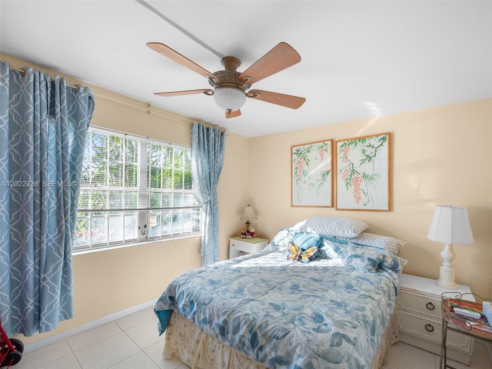 BOCA TEECA CONDO 9 - Residential