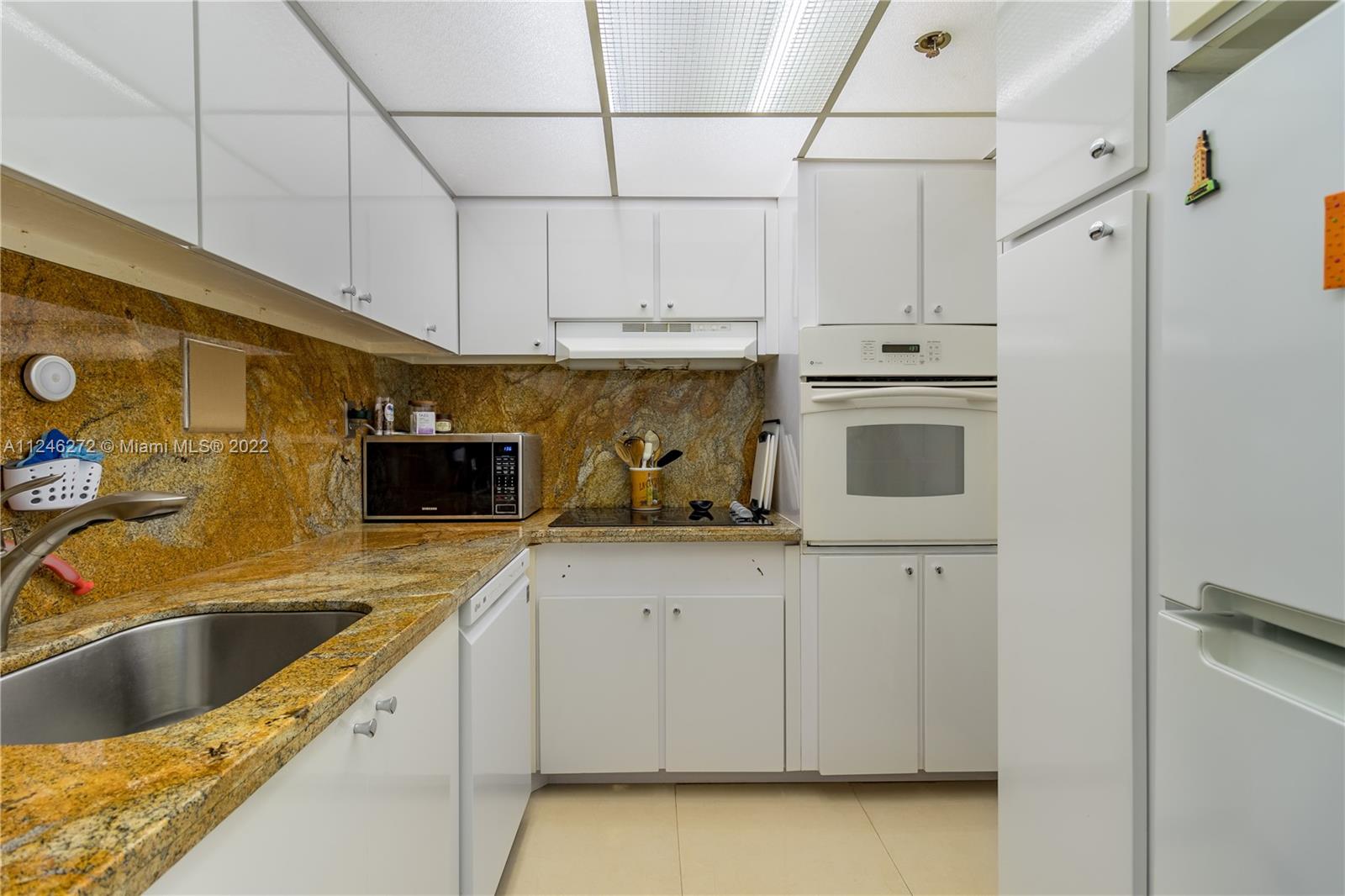 MIRADOR 1200 CONDO - Residential Lease