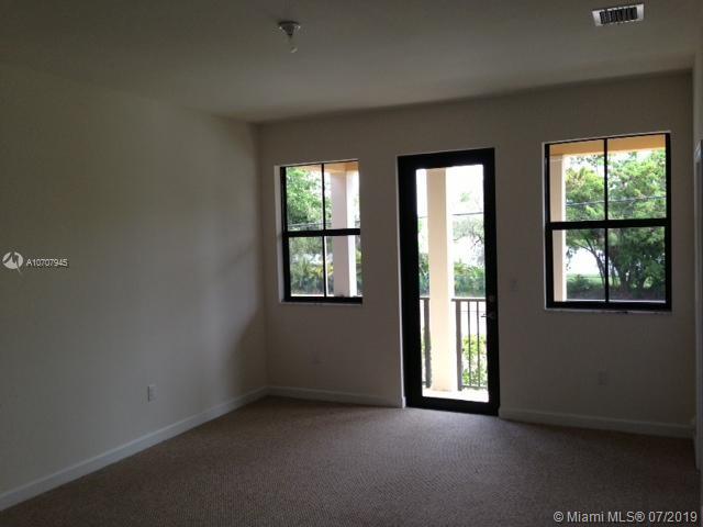 DORAL CAY - Residential Lease