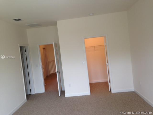 DORAL CAY - Residential Lease