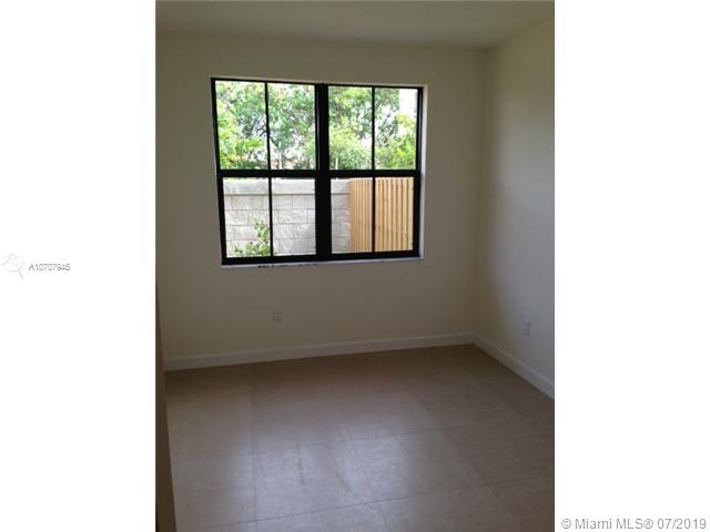 DORAL CAY - Residential Lease