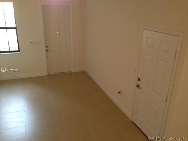 DORAL CAY - Residential Lease