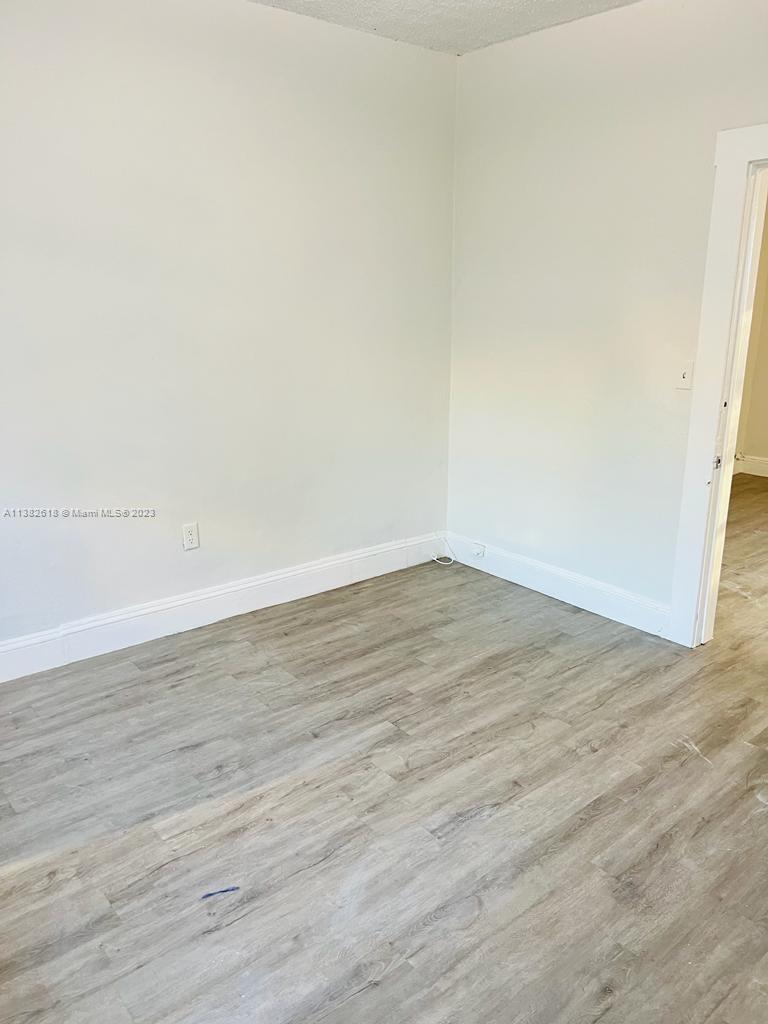 AMND PLAT OF MIAMI SUBURB - Residential Lease