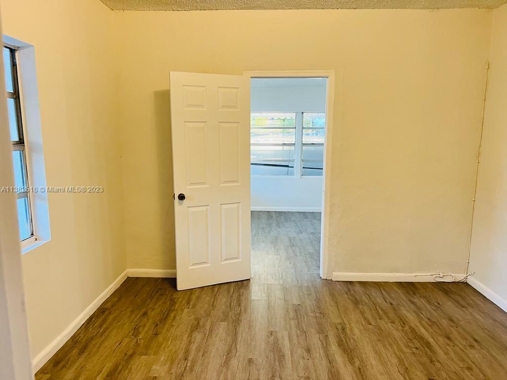 AMND PLAT OF MIAMI SUBURB - Residential Lease