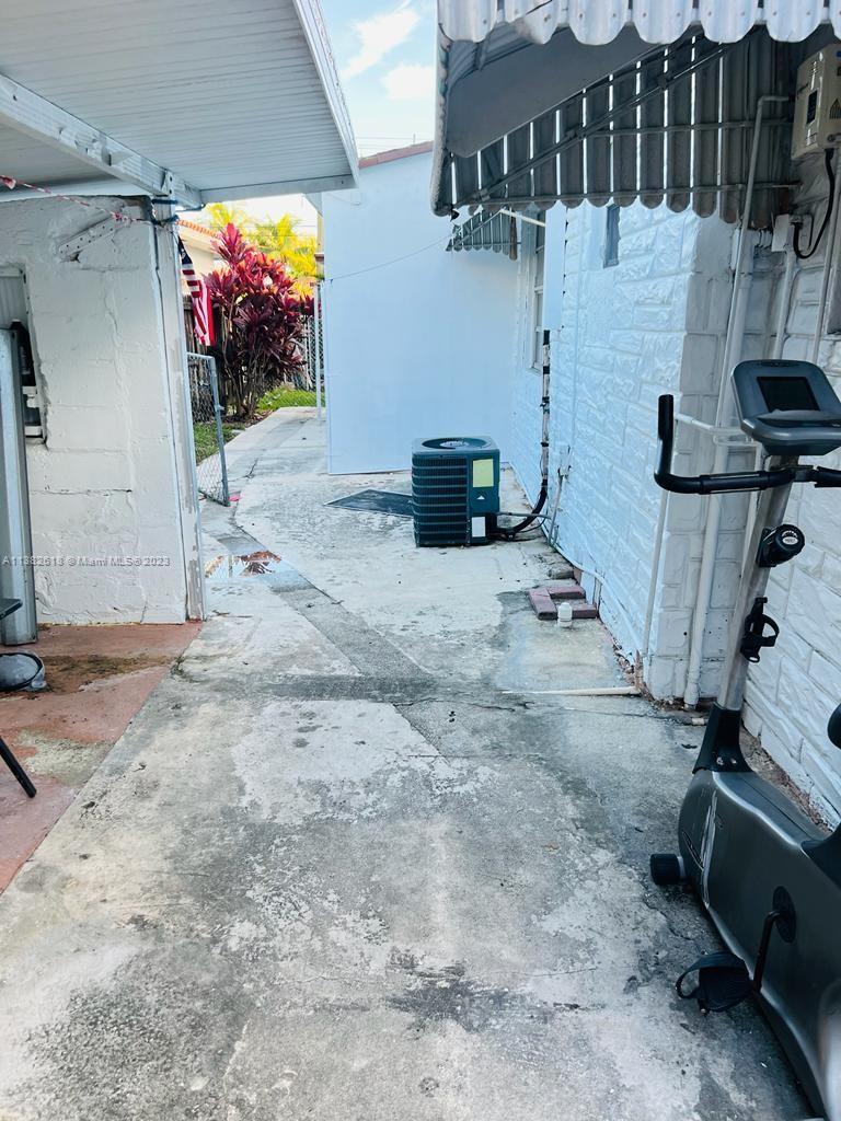 AMND PLAT OF MIAMI SUBURB - Residential Lease