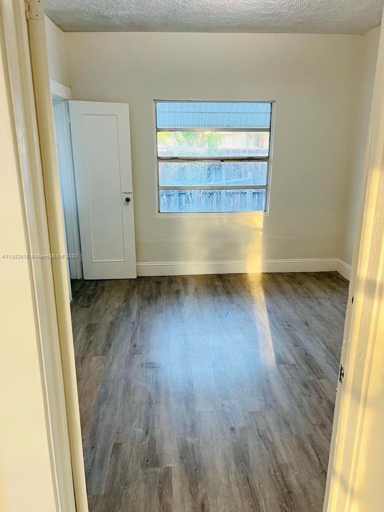 AMND PLAT OF MIAMI SUBURB - Residential Lease