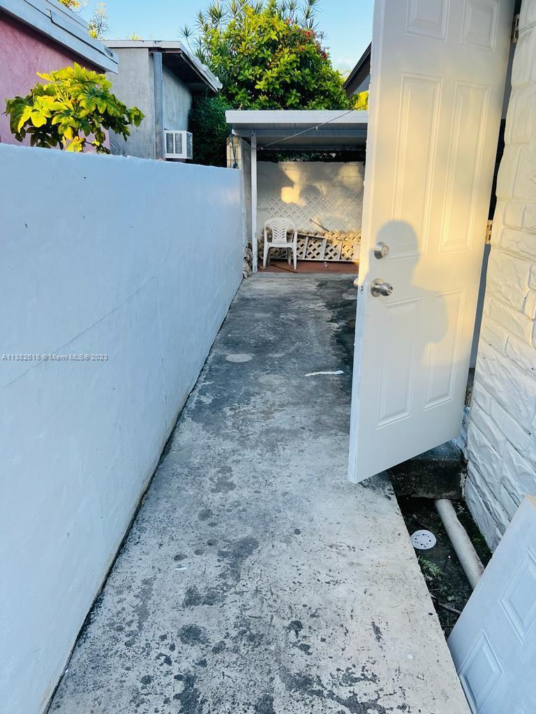 AMND PLAT OF MIAMI SUBURB - Residential Lease