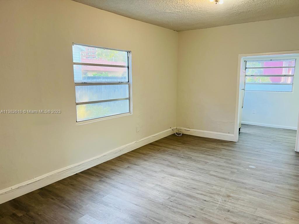 AMND PLAT OF MIAMI SUBURB - Residential Lease