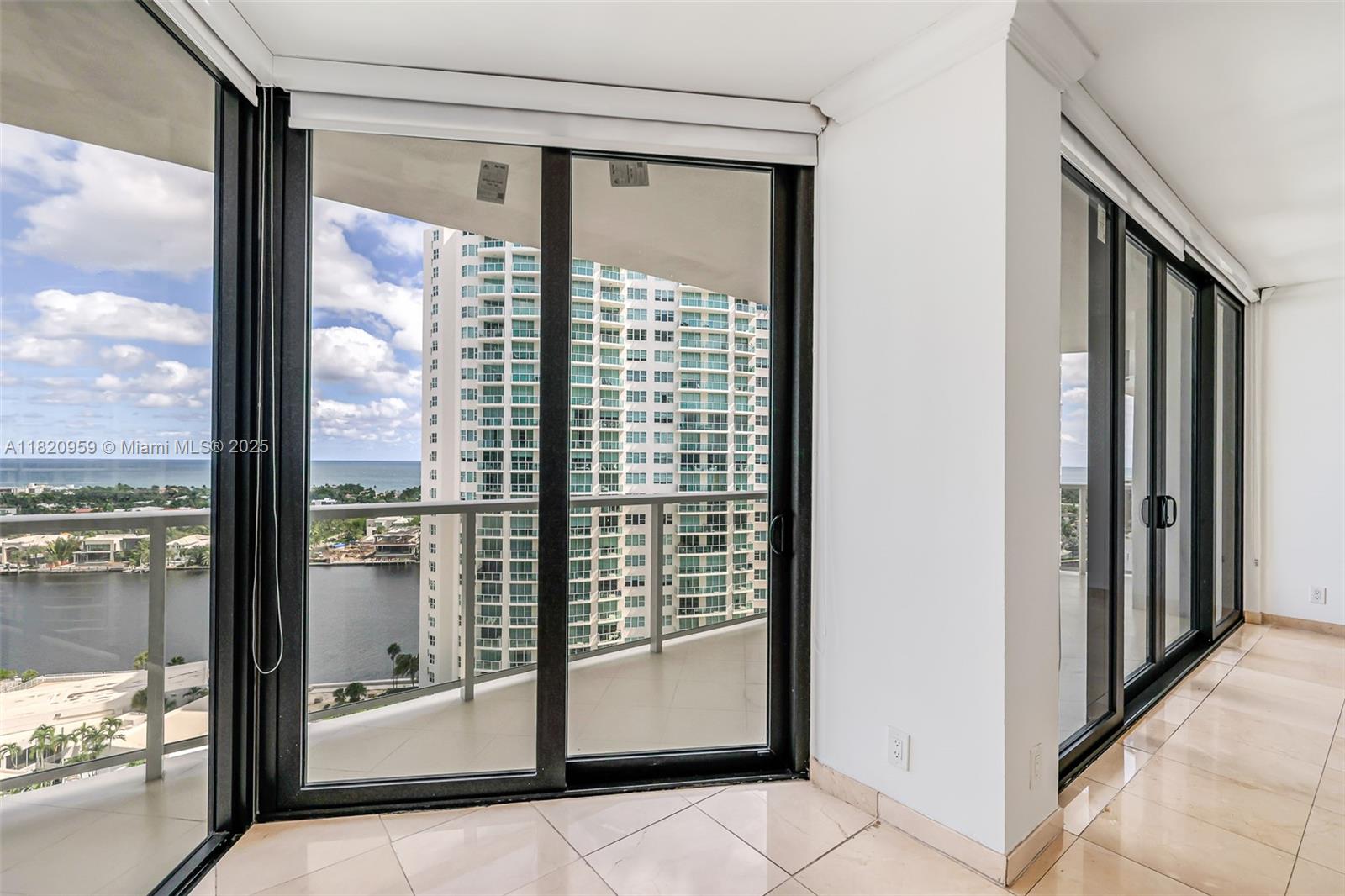 HAMPTONS WEST CONDO - Residential