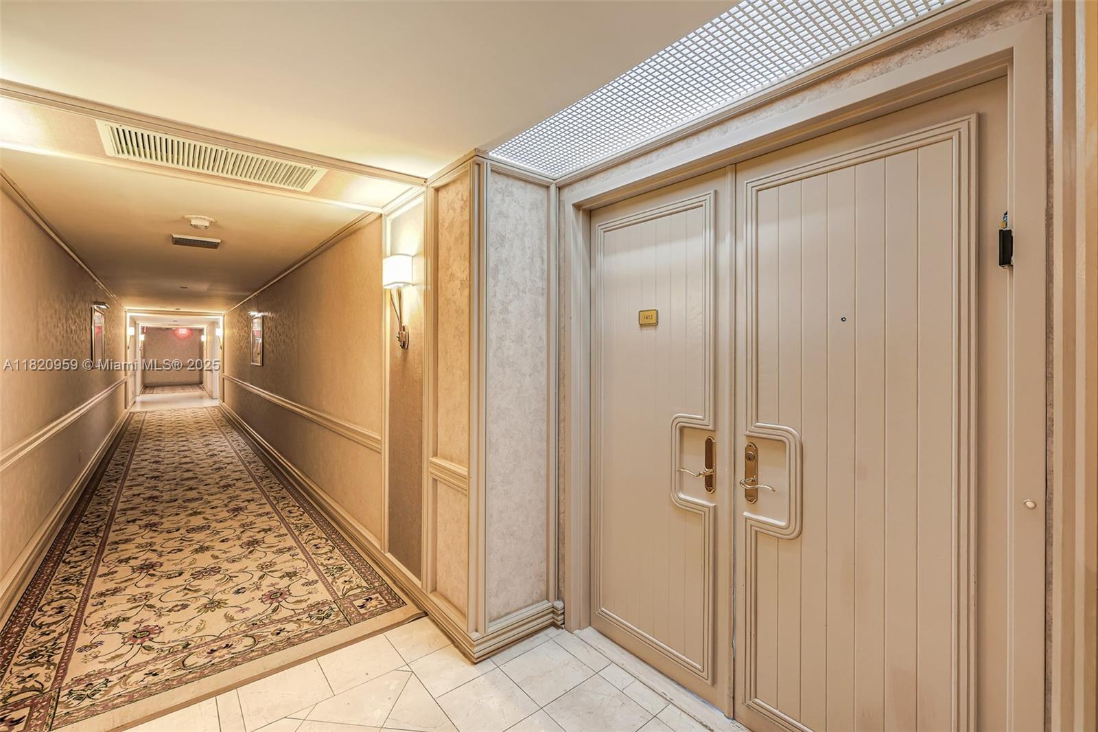 HAMPTONS WEST CONDO - Residential