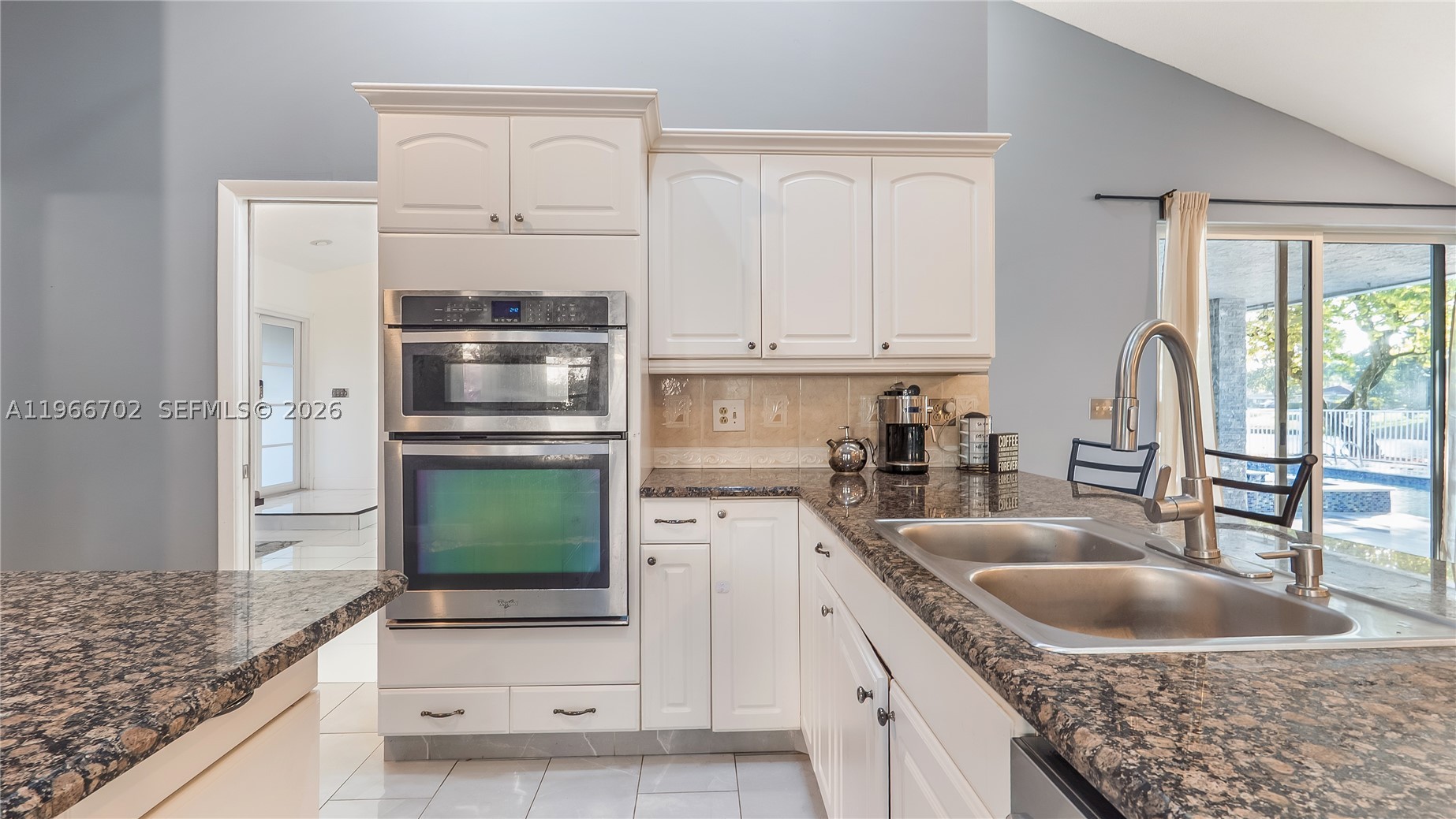 MAPLEWOOD - Residential