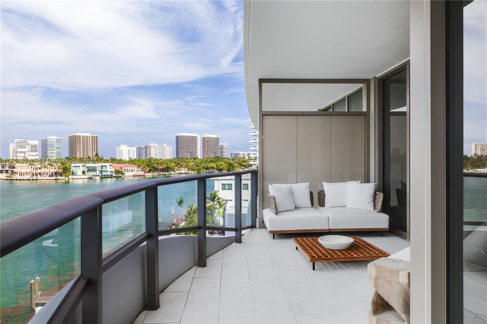Onda Residences - Residential